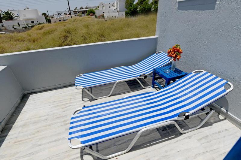 Lunar Santorini Hotel Perissa  Exterior photo